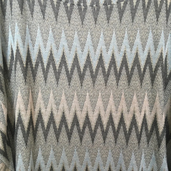 Akiko Butterfly Sleeve Zig Zag Knit Blouse M - Picture 5 of 5